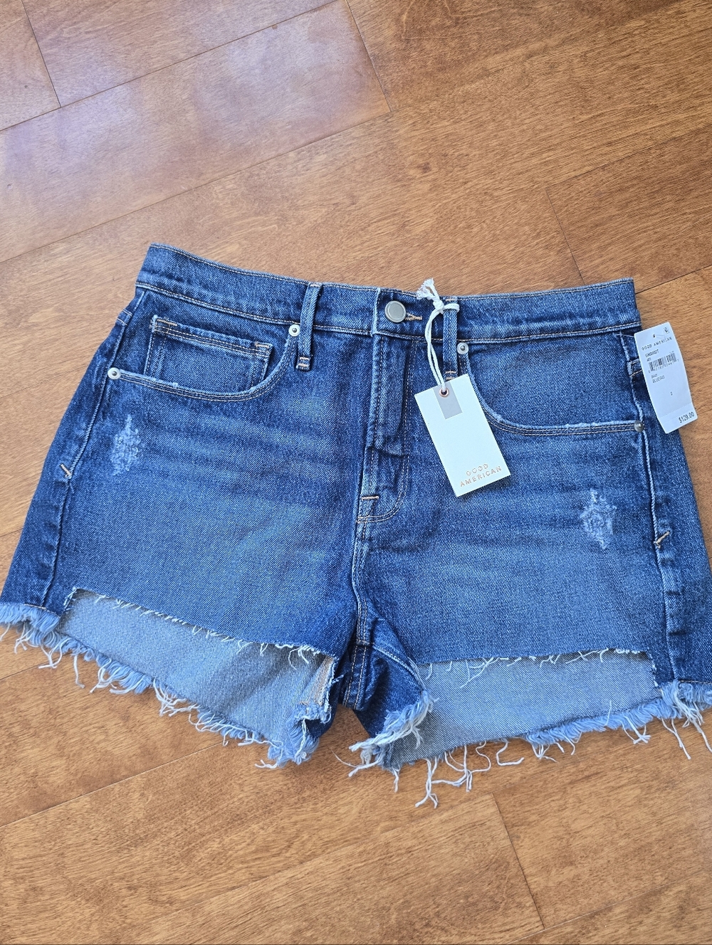 NWT Good American jean shorts size 2